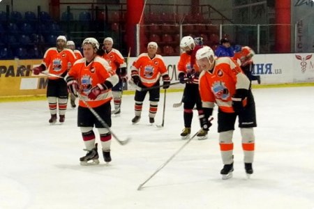 ХК «Кременчук» досрочно выиграл открытый чемпионат города