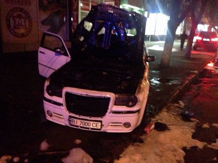 В Кременчуге за информацию о поджигателях Chrysler'а предлагают награду 50 тыс грн