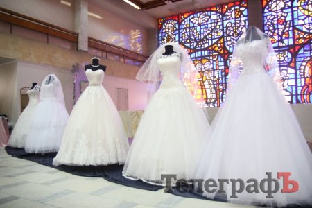 Как, в чем и почем сейчас женятся кременчужане: фоторепортаж со свадебной выставки (дополнено)