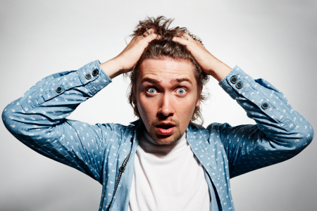 Управляющие компании в Кременчуге расклеили на домах объявления о повышении тарифов в 2-3 раза