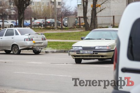 В Кременчуге легковушка врезалась в маршрутку