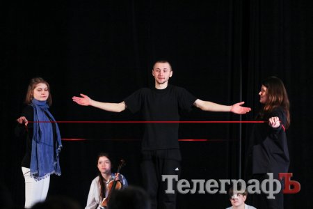 Кременчужанам рассказали тёплые сказки, герои которых всё время умирают