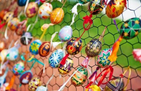 Фаст-фуд, крафтове пиво, писанки та картон: де кременчужанам пофестивалити у квітні