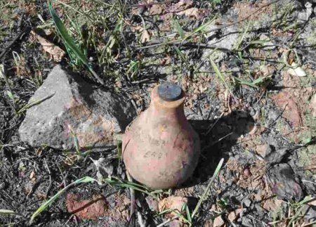 Полтавчанин нашел 2 кг ртути во время уборки территории