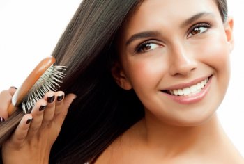 Роскошные, ухоженные волосы – одно из основних критериев не только внешней красоты