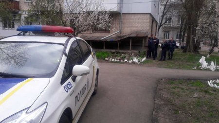 В центре Кременчуга ко входу в подвал дома подложили гранату