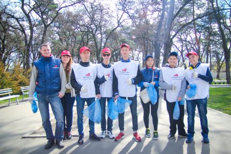 Кременугские «Фрегатовцы» помогли очистить город от мусора