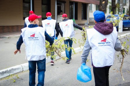 Кременугские «Фрегатовцы» помогли очистить город от мусора