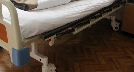 Женщина, которую в Кременчуге нашли на улице без одежды, пришла в сознание Женщина, которую в Кременчуге нашли на улице без одежды, пришла в сознание