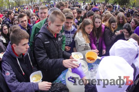 Кременчугская молодежь вычистила 3 городских парка