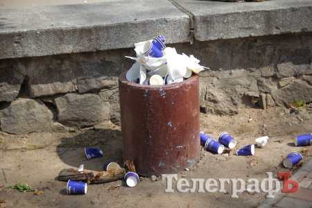 Кременчугская молодежь вычистила 3 городских парка