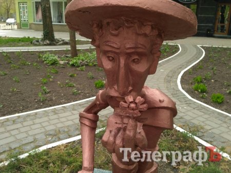 У Кременчуці відновили скульптуру Дон Кіхота