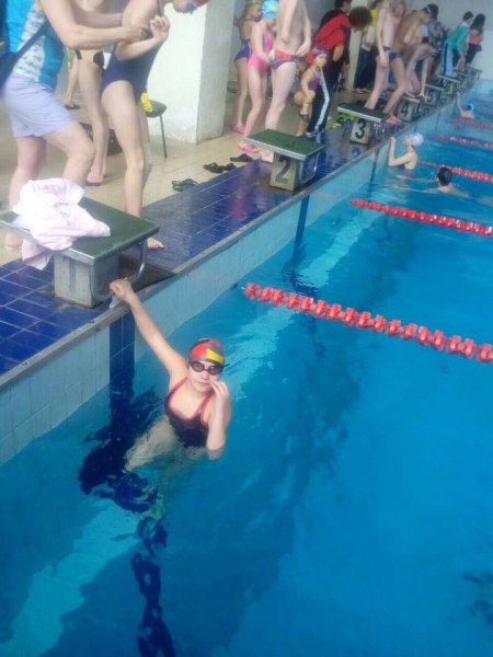 Юная кременчугская пловчиха Елизавета Сухенко стала серебряной призёркой Всеукраинской спартакиады