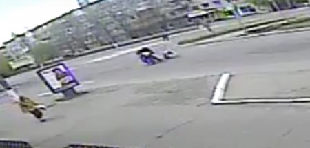 В Кременчуге мотоциклист наехал на женщину