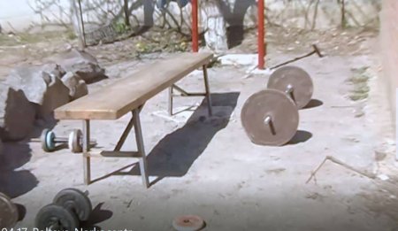 В Полтаве правоохранители «накрыли» заведение, в котором незаконно удерживали 40 человек