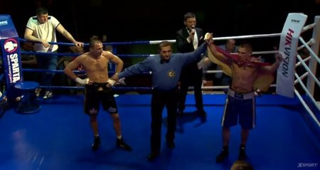 Кременчуцький боксер Сергій Радченко нокаутував суперника на останніх секундах бою
