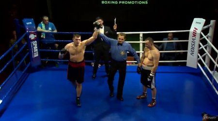 Кременчуцький боксер Сергій Радченко нокаутував суперника на останніх секундах бою