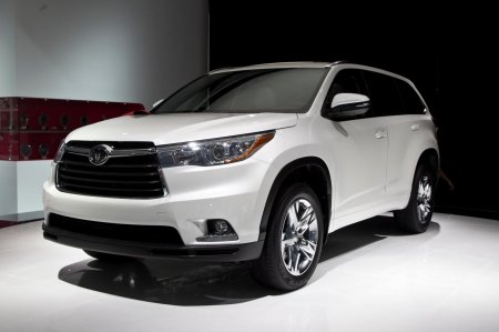 В Кременчуге угнали Toyota Highlander