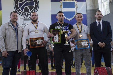 Відкритий турнір Кубок Титану зі станової тяги зібрав найсильніших спортсменів