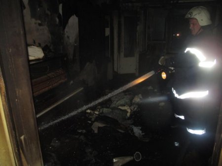 В кварталі 278 евакуювали людей через пожежу в багатоповерхівці