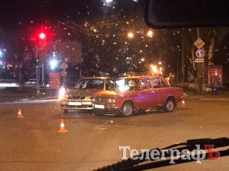 ДТП на перехресті Першотравневої та Небесної сотні ДТП на перехресті Першотравневої та Небесної сотні