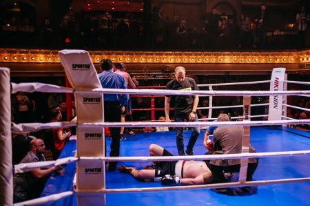 З'явилося відео, як боксер Сергій Радченко відправив суперника в нокаут
