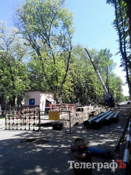 Большааааая яма: в Кременчуге на ул. Манагарова на месяц перекрыли движение транспорта
