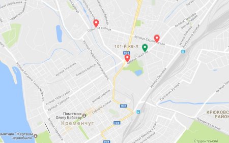 Психанули: кременчугские автомобилисты обрисовали краской всю улицу Коцюбинского