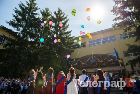 Последний звонок в Кременчуге. Присылайте фотки!
