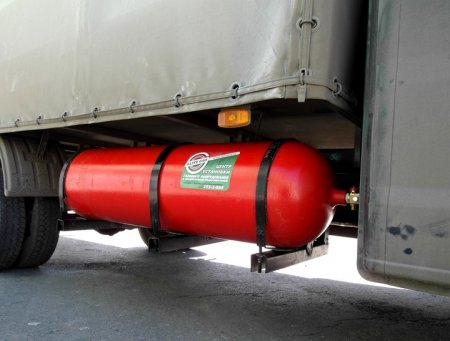 На Полтавщине на АЗС во время заправки взорвался газовый баллон