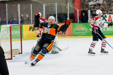 4 хоккеиста «Кременчука» стали лучшими игроками сезона УХЛ в 5 номинациях