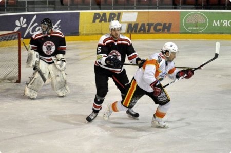 4 хоккеиста «Кременчука» стали лучшими игроками сезона УХЛ в 5 номинациях