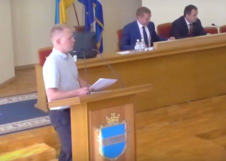 27 депутатов решили защитить Молодежный парламент Кременчуга от правоохранителей