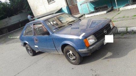 Кременчужане угнали машину со стоянки эвакуатором