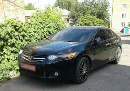 «Нерастаможенные авто недорого»: задержаны серийные угонщики с Полтавщины