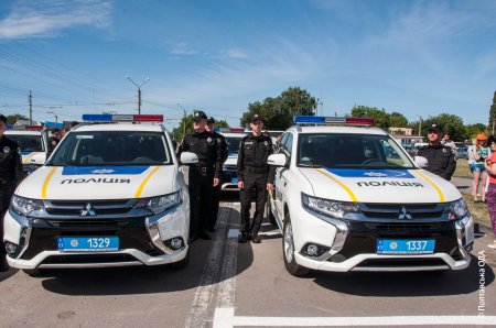 У Полтаві відкрили новий сервісний центр МВС за участі Арсена Авакова та Олександра Турчинова