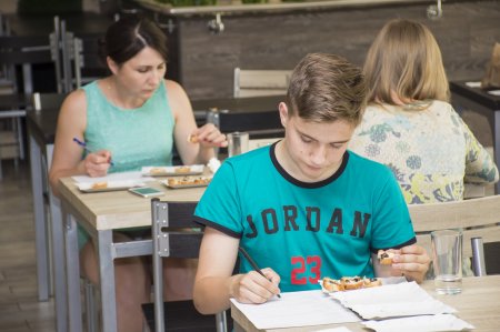 Тест на качество или «Чьи круассаны вкуснее»?