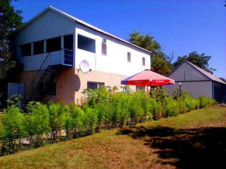 База отдыха «Инга» в с.Приморское приглашает отдыхать и купаться в теплом Черном море