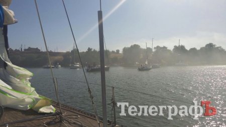 «Парус, порвали парус!»: Кременчужане, преодолев стихию, прошли по стопам запорожских казаков