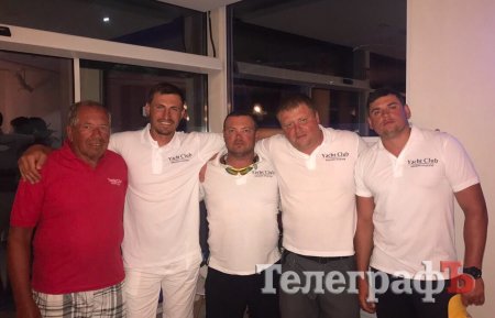 «Парус, порвали парус!»: Кременчужане, преодолев стихию, прошли по стопам запорожских казаков