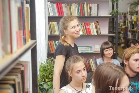 Кременчуцька поетка Олеся Міфтахова перемогла на столичному фестивалі «ШУМ»
