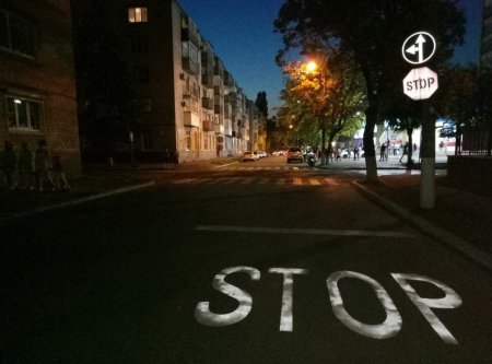 В Кременчуге Toyota Prado сбила 17-летнего мотоциклиста: пострадавшего госпитализировали