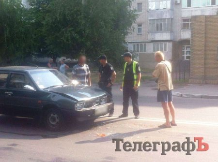 В Кременчуге на Керченской ВАЗ «догнал» бусик