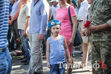 Фоторепортаж: кременчуцькі десантники святкують День ВДВ