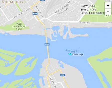 Через Кременчуг прошла «легендарная» баржа с арбузами