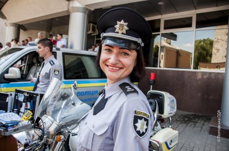 У Полтаві поліцейських привітали з професійним святом та влаштували тематичну виставку