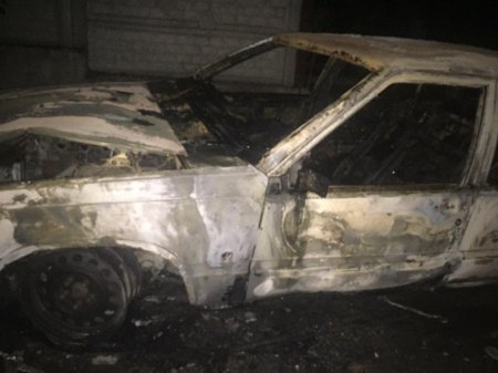 В Кременчуге на Реевке сгорел Volvo