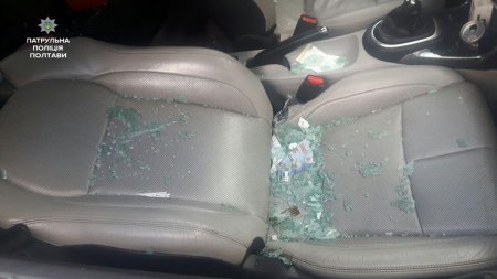 Перехожий полтавець врятував дитину з зачиненої машини – мамі не сподобалося