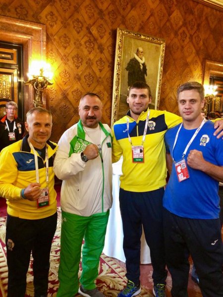 Судді вирішили долю боксера Віктора Вихриста на чемпіонаті світу