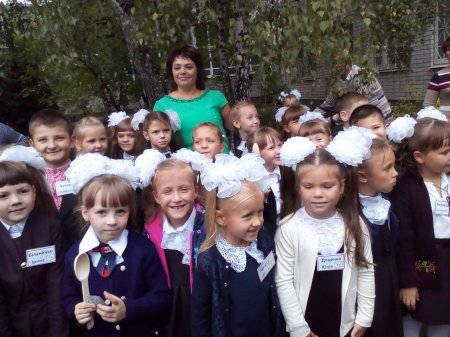 Первое сентября, первый класс, первый осенний дождь